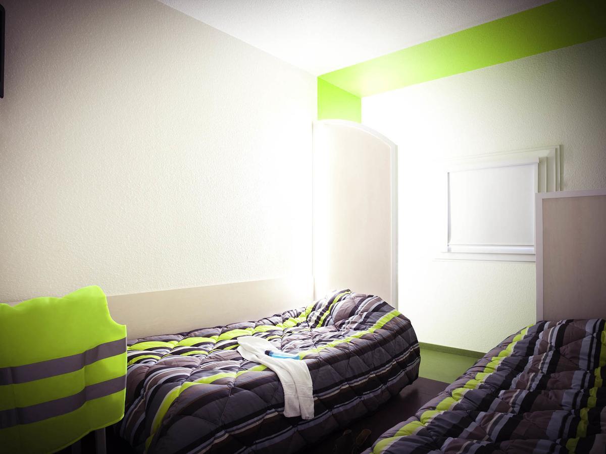 Tip Hotel Cambrai Ex Hotel F1 Esterno foto